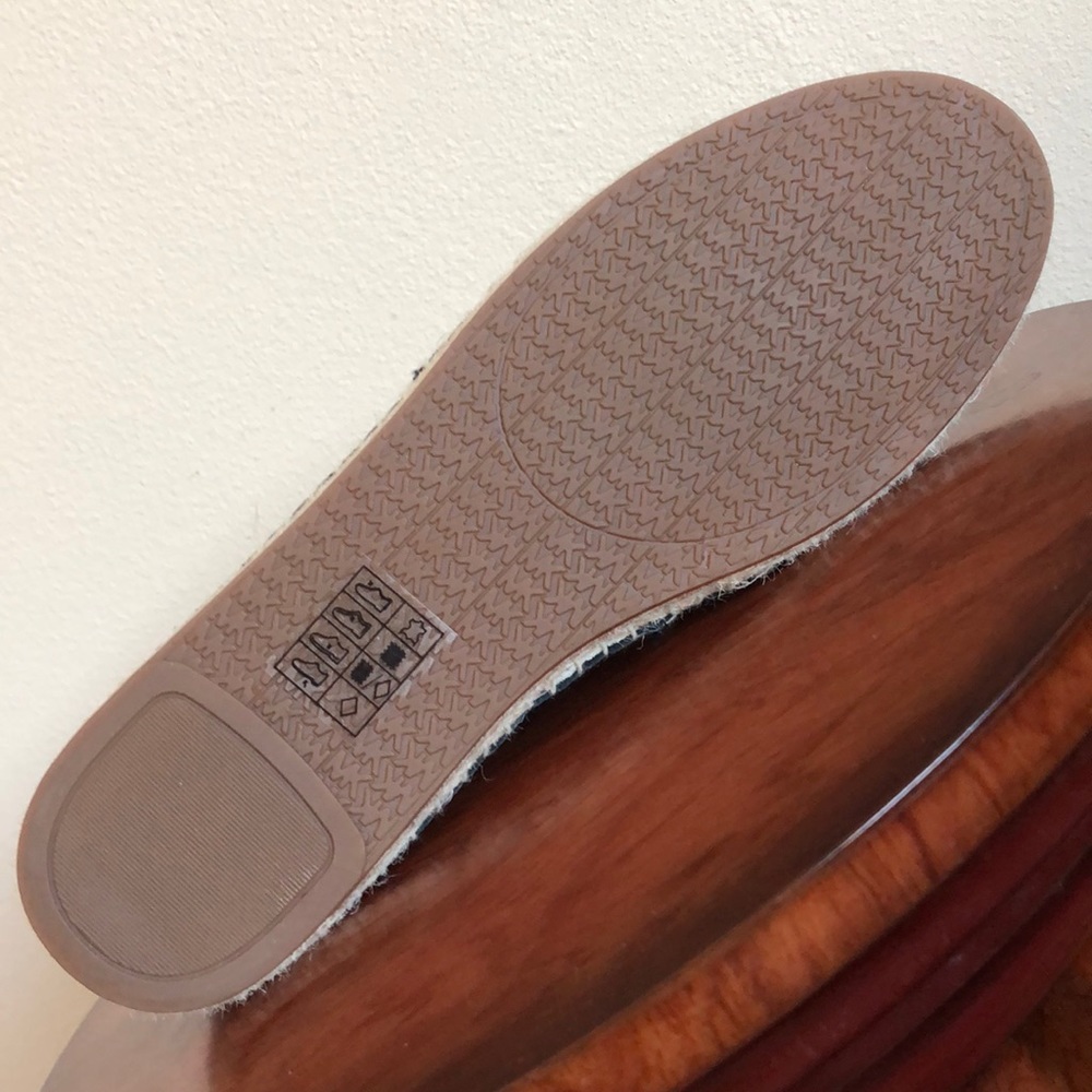 MICHAEL Michael Kors LOLA ESPADRILLE SHOES - Picture 7 of 7